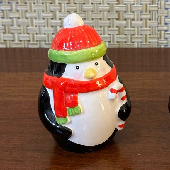 🎄VTG Penguin Salt & Pepper Shakers Christmas/Winter/Holiday Décor by Trim A Home - Picture 2 of 9